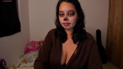 Snapshot of sweetnoah04 chatting on 10-23-25, 02:33 Noah online show from 10-23-25, 02:33