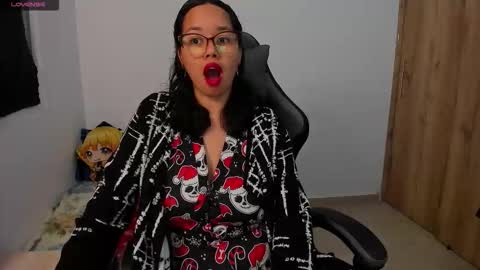 Snapshot of sweetnoah04 chatting on 12-02-25, 01:33 Noah online show from 12-02-25, 01:33