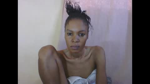 ESTHER online show from 03-29-26, 06:35