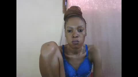 ESTHER online show from 04-10-26, 07:46