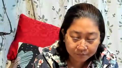 Snapshot of sweetpilipina88 chatting on 10-28-25, 10:12 MIA online show from 10-28-25, 10:12