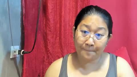 Snapshot of sweetpilipina88 chatting on 02-18-26, 02:29 MIA online show from 02-18-26, 02:29