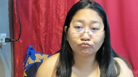 Snapshot of sweetpilipina88 chatting on 03-30-26, 12:44 MIA online show from 03-30-26, 12:44