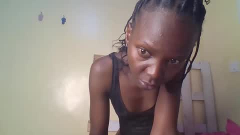 sweetpink_1 online show from 02-14-26, 09:11