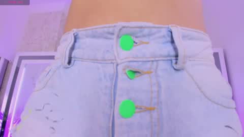 sweetsalome_01 online show from 06-17-26, 12:40