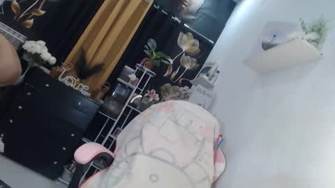 Ningning online show from 05-18-26, 11:16