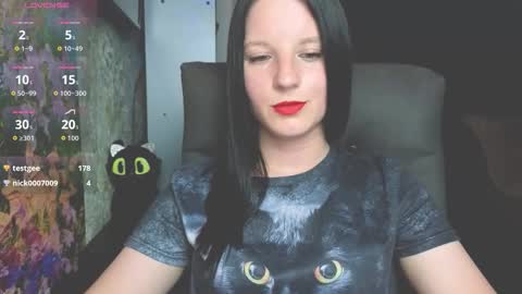 Snapshot of sweetshy99 chatting on 05-29-26, 07:01 Sweet Shy online show from 05-29-26, 07:01