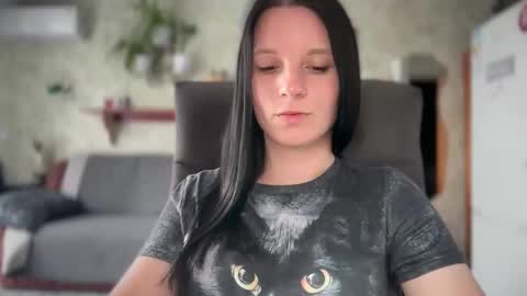 Snapshot of sweetshy99 chatting on 06-03-26, 09:56 Sweet Shy online show from 06-03-26, 09:56