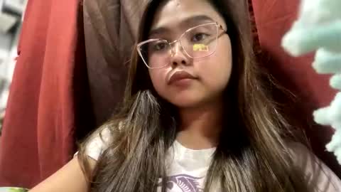 Snapshot of sweetspicyy chatting on 03-19-26, 10:30 sweetspicyy online show from 03-19-26, 10:30