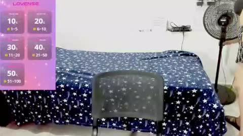 Snapshot of sweetsquirtx23 chatting on 07-13-26, 09:06 lili online show from 07-13-26, 09:06
