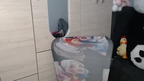 sweett_candy1 online show from 01-18-26, 02:04