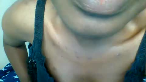 Snapshot of sweett_kimmie chatting on 06-08-26, 08:20 sweett_kimmie online show from 06-08-26, 08:20
