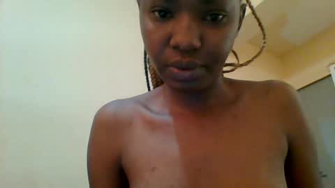 Snapshot of sweett_kimmie chatting on 06-26-26, 08:19 sweett_kimmie online show from 06-26-26, 08:19