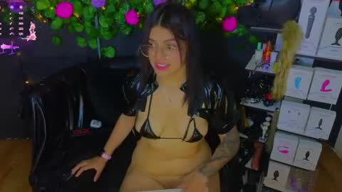 Molly -  INDEPENDENT MODEL online show from 05-21-26, 11:34