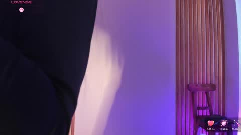 sweetviolet___ online show from 05-31-26, 06:09