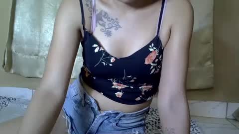 Snapshot of sweety_angel_7 chatting on 03-03-25, 06:33 Sarah online show from 03-03-25, 06:33