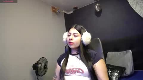 Snapshot of sweety_ashly chatting on 01-17-25, 11:38 Ashley 3 online show from 01-17-25, 11:38