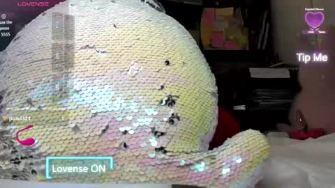 Snapshot of sweety_cum chatting on 03-28-26, 10:09 Mia online show from 03-28-26, 10:09