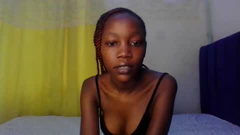 Snapshot of sweety_melanin chatting on 04-20-26, 08:50 Vickky online show from 04-20-26, 08:50