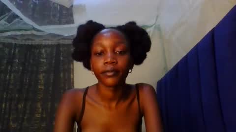 Snapshot of sweety_melanin chatting on 05-06-26, 08:58 Vickky online show from 05-06-26, 08:58