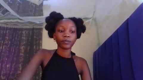 Snapshot of sweety_melanin chatting on 05-07-26, 10:20 Vickky online show from 05-07-26, 10:20