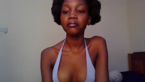 Snapshot of sweety_melanin chatting on 05-09-26, 12:32 Vickky online show from 05-09-26, 12:32