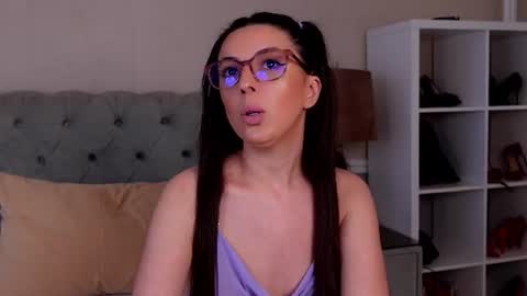 Bea Moan from LovenseWet from Tip MenuOpen for Private online show from 06-21-26, 05:37