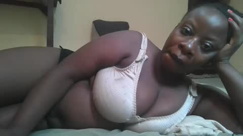 Snapshot of sweetyass25 chatting on 03-14-26, 08:31 sweetyass25 online show from 03-14-26, 08:31