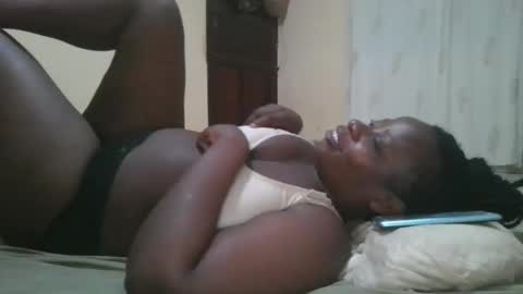 Snapshot of sweetyass25 chatting on 03-23-26, 06:45 sweetyass25 online show from 03-23-26, 06:45