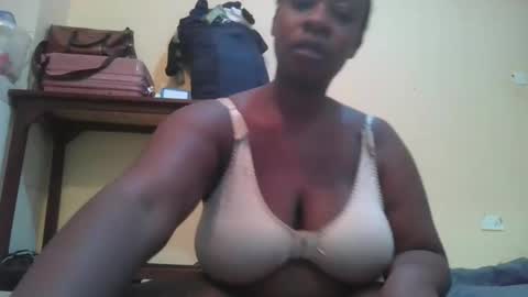 sweetyass25 online show from 05-19-26, 04:30
