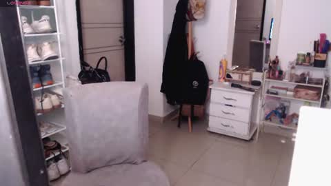yaya online show from 06-21-26, 12:13