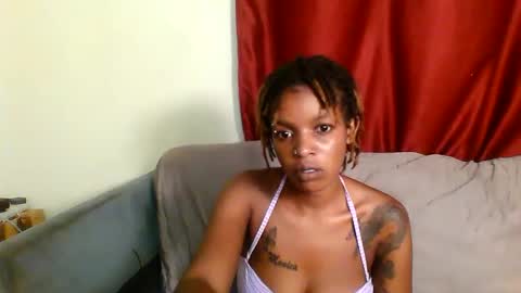 Snapshot of sweetz_candice chatting on 05-13-26, 07:00 sweetz_candice online show from 05-13-26, 07:00
