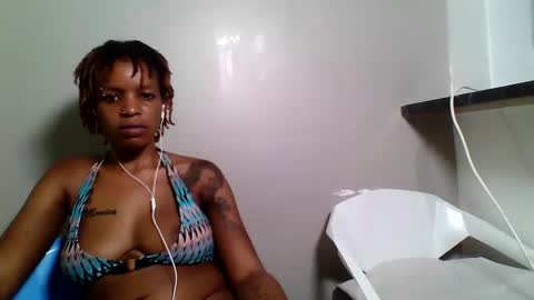 Snapshot of sweetz_candice chatting on 05-28-26, 12:19 sweetz_candice online show from 05-28-26, 12:19