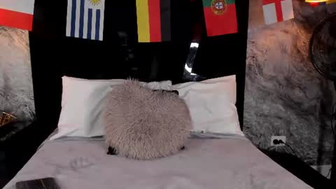 Your dream online show from 06-25-26, 04:11