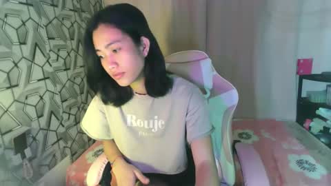 sydnyxox1 online show from 05-06-26, 01:57