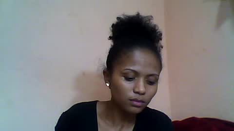 Snapshot of sylvaniah01 chatting on 06-20-26, 09:50 sylvaniah01 online show from 06-20-26, 09:50