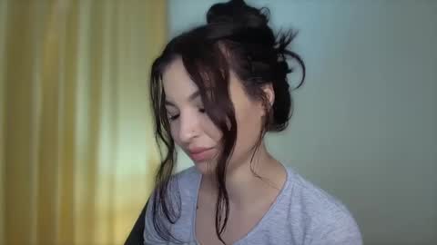 Snapshot of taachick chatting on 01-10-25, 09:20 T A A H I R A online show from 01-10-25, 09:20