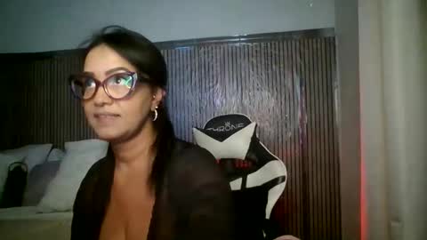 yameil online show from 04-21-26, 07:47