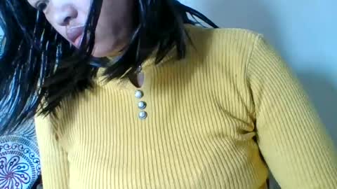 Snapshot of tahiniah chatting on 06-25-26, 05:12 tahiniah online show from 06-25-26, 05:12