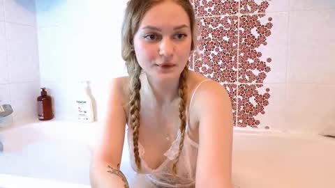 Snapshot of taissia_sweet chatting on 02-25-26, 03:21 Im Taya online show from 02-25-26, 03:21