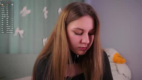 Molly online show from 05-22-26, 01:24