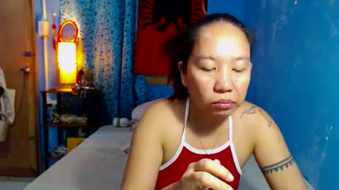 Snapshot of takemetoheavenbaby chatting on 05-03-26, 02:23 anne online show from 05-03-26, 02:23