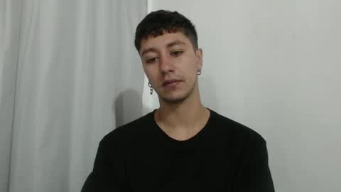 Snapshot of talhi_ chatting on 01-11-26, 01:32 talhi_ online show from 01-11-26, 01:32