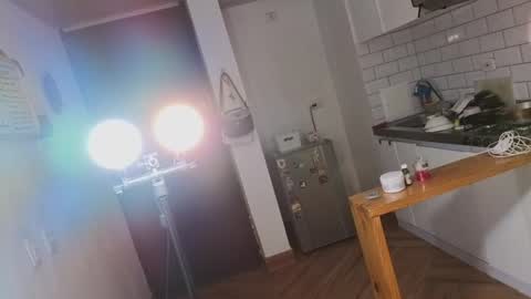 Snapshot of tamara_daniels chatting on 07-12-26, 02:24 Tamara online show from 07-12-26, 02:24