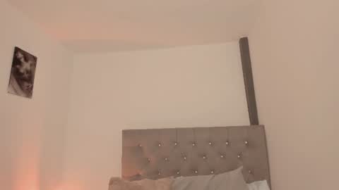 Snapshot of tamarathompsonn chatting on 07-23-26, 01:58 Tamara. online show from 07-23-26, 01:58