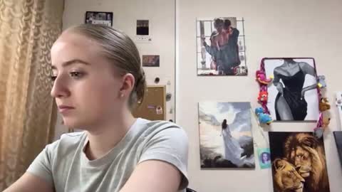 Karina online show from 04-13-26, 03:06