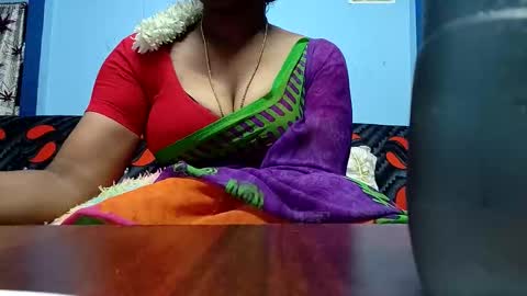 Snapshot of tamilmadhi520 chatting on 05-14-26, 05:31 tamilmadhi520 online show from 05-14-26, 05:31