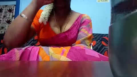 Snapshot of tamilmadhi520 chatting on 05-17-26, 05:53 tamilmadhi520 online show from 05-17-26, 05:53