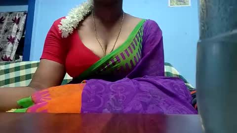 Snapshot of tamilmadhi520 chatting on 05-25-26, 06:19 tamilmadhi520 online show from 05-25-26, 06:19
