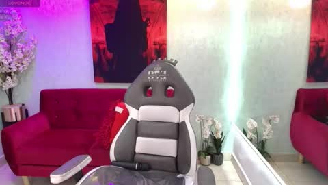 Snapshot of tammy_petit chatting on 03-15-26, 04:13 Tammy online show from 03-15-26, 04:13